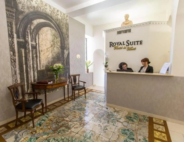 Royal Suite Trinità dei Monti — отель с удобствами в Риме