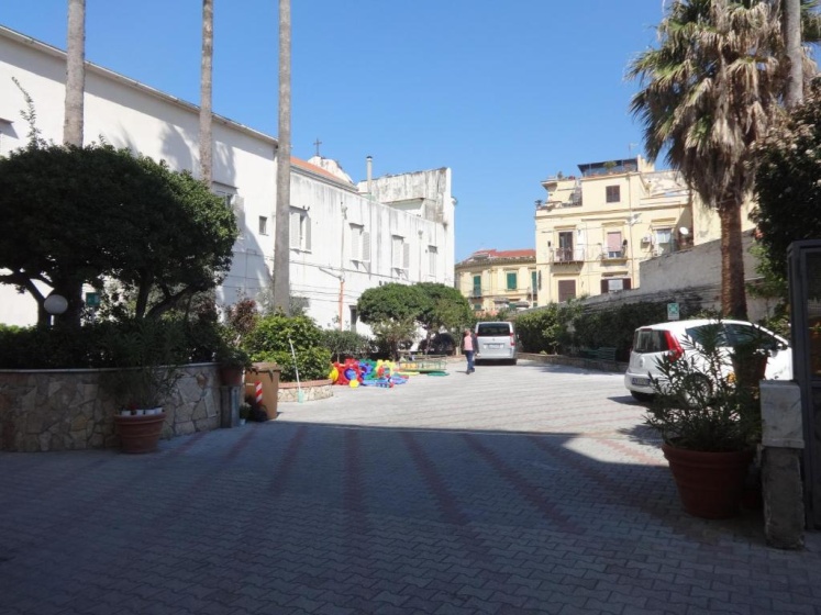 Villa Pacis — отель с удобным расположением в Неаполе