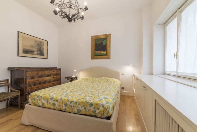 Micheli 4 Pax Apartment with Terrace — забронировать отель в Риме