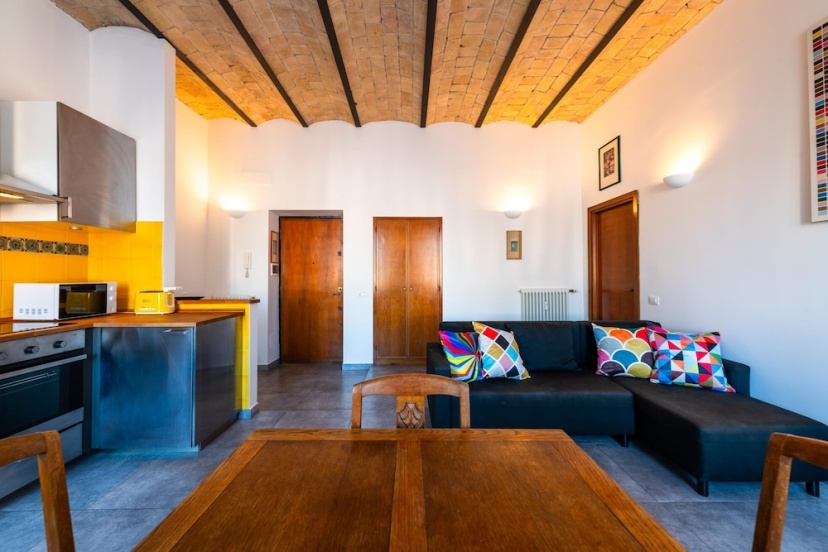 Цены на Casa Bodoni in Rome With 2 Bedrooms and 2 Bathrooms в Риме