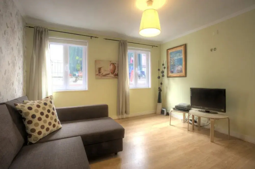 Santana Downtown II Apartment Rentexperience — отель с удобным расположением в Лиссабоне