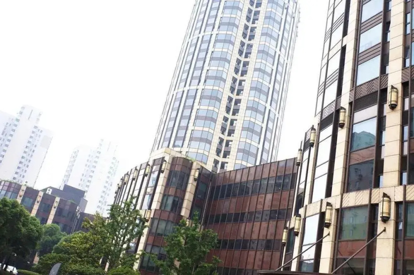 Love Home Serviced Apartment Shanghai Huijing Tiandi — отель с удобным расположением в Шанхае