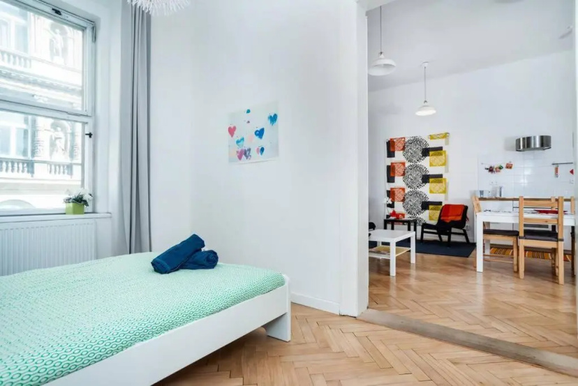 Bright, Spacious Apartment in the Historic Centre — комфортный отель в Праге
