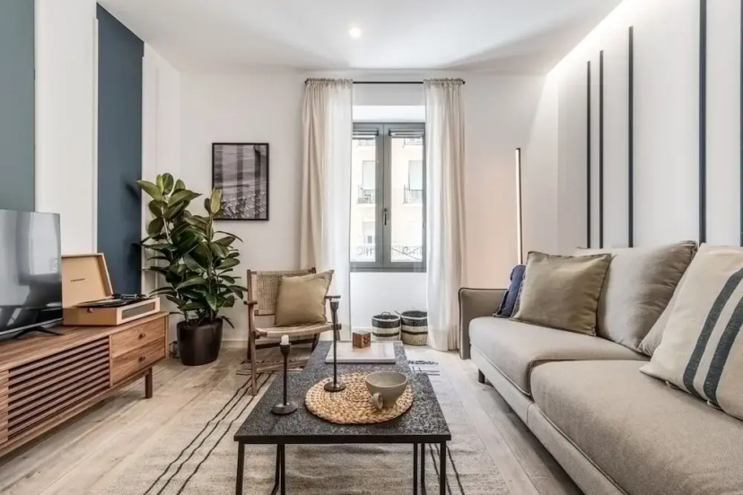 Favola - 1 Bedroom in Arapiles — отель с удобствами в Мадриде
