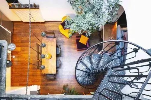 Exclusive Apartment Obtained From An Ancient Court In A Large Skylight Milan Center San Lorenzo Columns Navigli — отель с удобствами в Милане