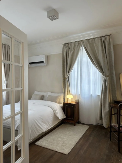 Shanghai Hills& Art Suite 15 — отель с удобным расположением в Шанхае