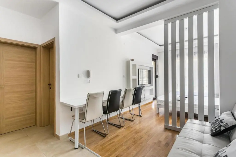 Цены на Apartment with bedroom Becici White в Будва