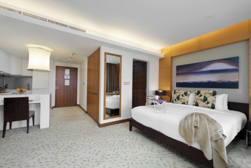 Maison Privee - Fabulous Studio w/ Direct Burj Khalifa Views — отель с удобным расположением в Дубае