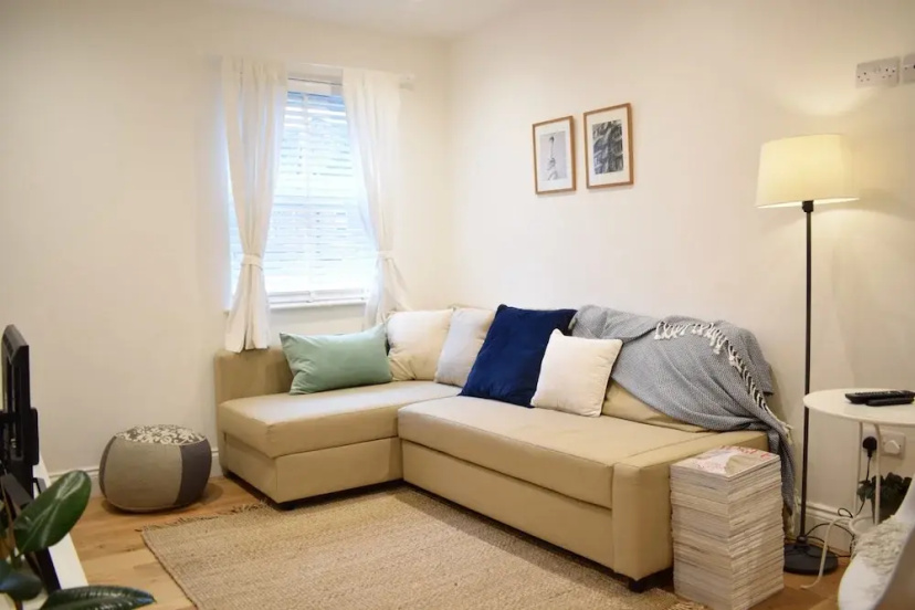 Bright Apartment In Wimbledon Park — отель в Лондоне, Соединенное Королевство