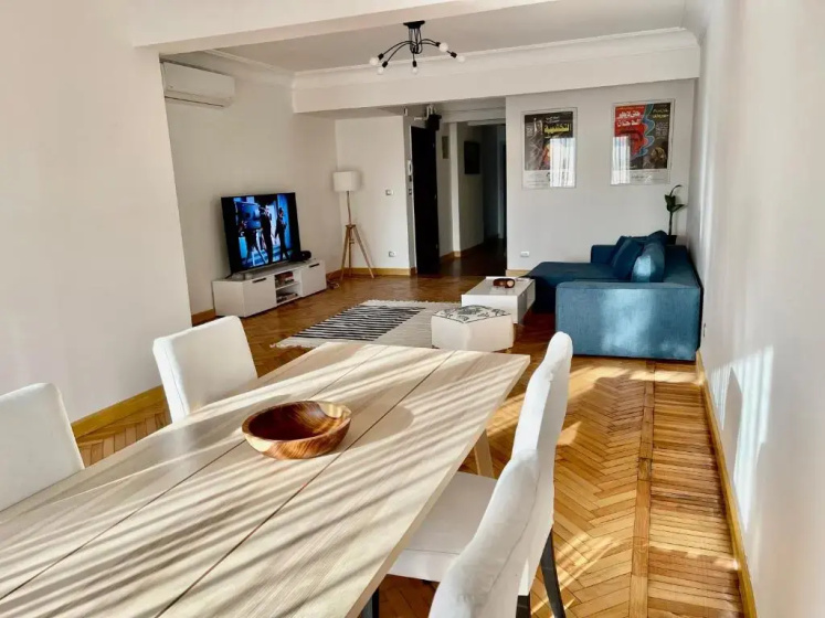 Lovely 2 BDR apartment with direct Nile view — отель с удобным расположением в Каире