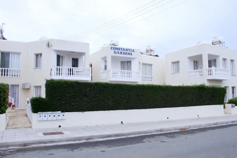 Constantia Gardens Apartments 3 — отель в Пафос, Кипр
