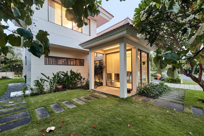 Vacation Homes Pool Villa — отель с удобным расположением в Дананге