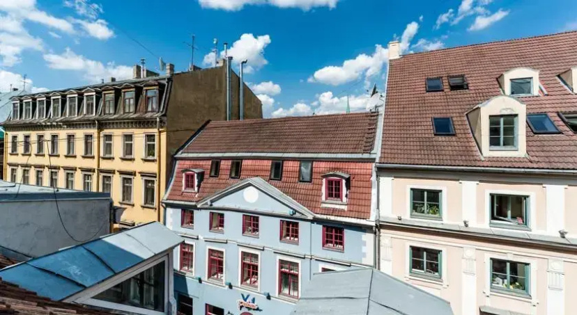 A Luxurious Old Town Penthouse — отель с удобным расположением в риге