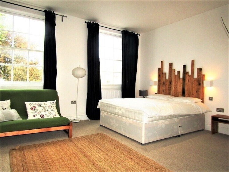 Large Private Double En-suite - 5 — отель в Лондоне, Соединенное Королевство