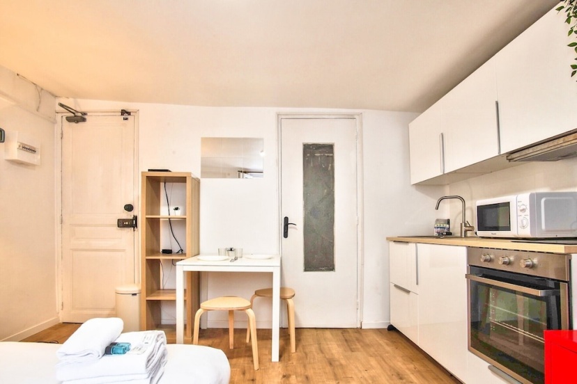 Appartement Tour Eiffel 2 — забронировать отель в Париже
