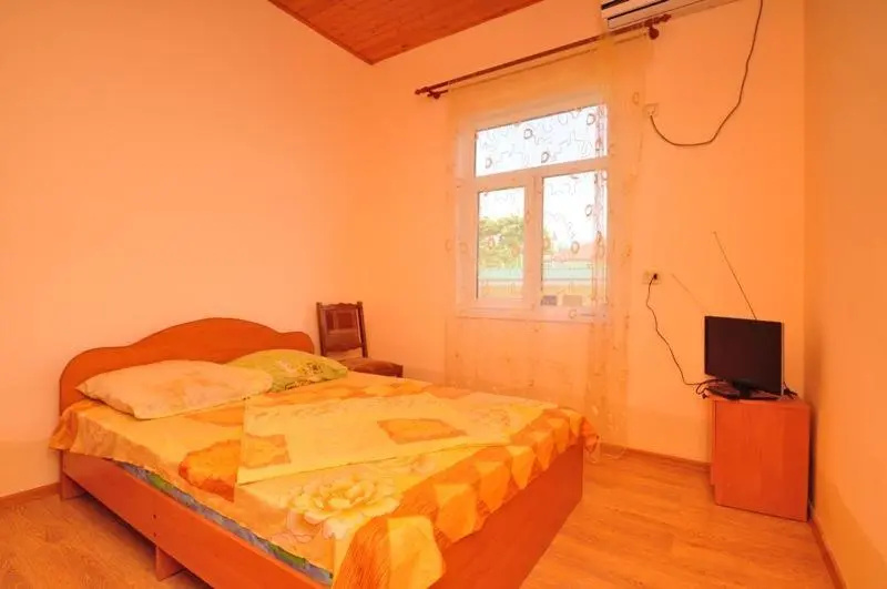Guest house Delfin — отель с удобным расположением в Гагра