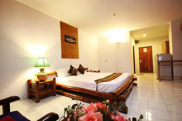 Eden Hotel Pattaya — забронировать отель в Паттайе