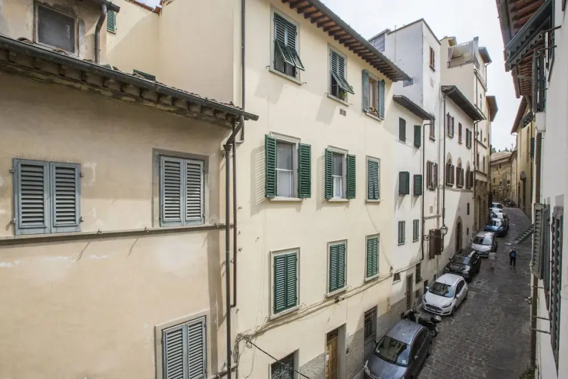 Ponte Vecchio Charme 2 — отель с удобствами в Флоренции