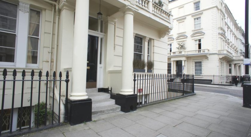 Цены на London Victoria Apartment - Brompton House в Лондоне