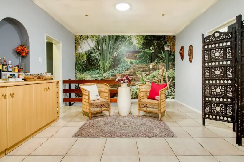 Highlands Lodge Guest House — отель с удобным расположением в Кейптауне