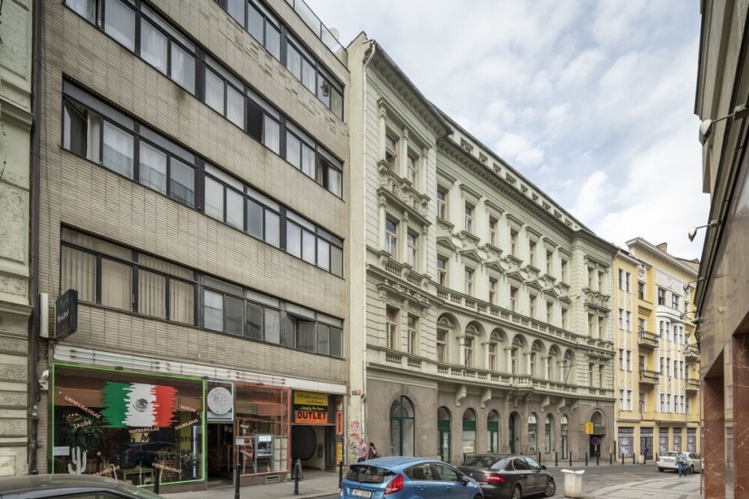 Premier Apartment Wenceslas Square II. — отель в Праге, Чешская Республика