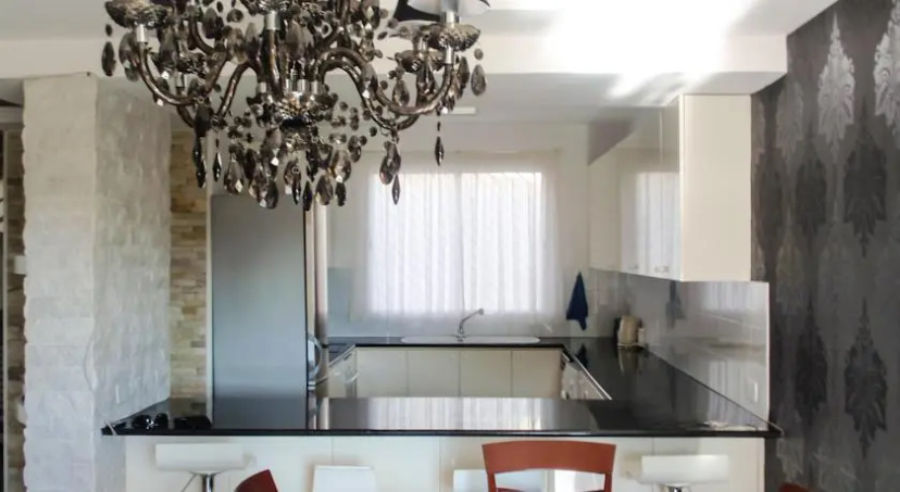 Rousos Epavlis Maisonette No. 9 — отель с удобствами в Лимассол