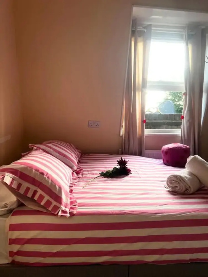 Cosy London Apartment Near Earl's Court — отель с удобным расположением в Лондоне