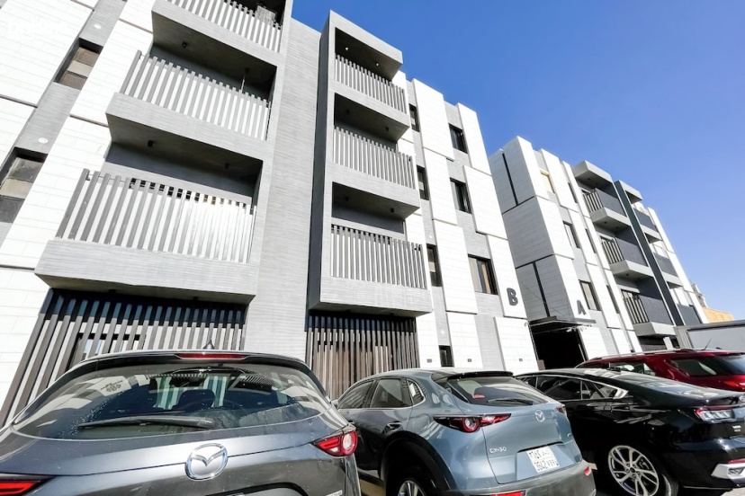 bnbmehomes- Stay nr Granada Mall-32B4 — отель с удобным расположением в Рияде