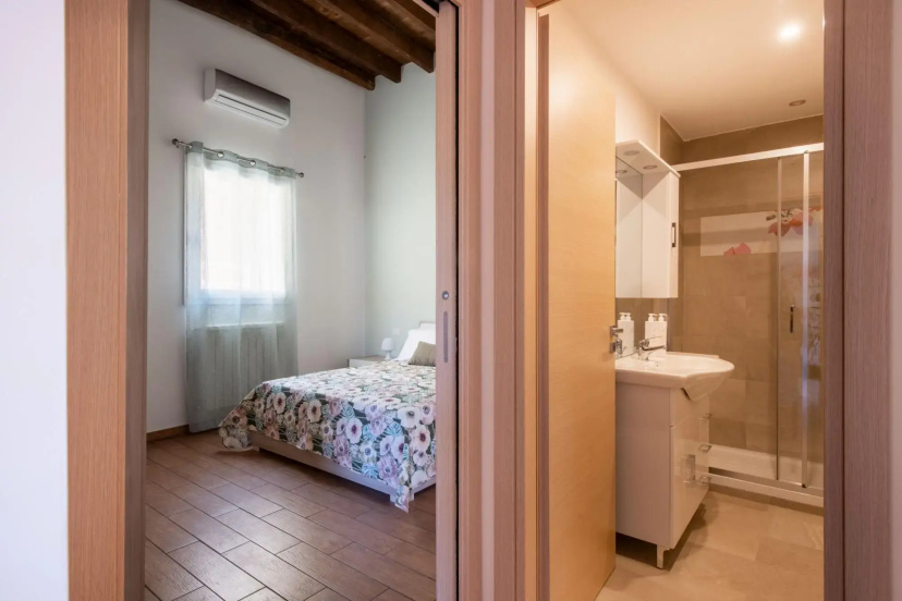 Kalsa Apartment with Terrace — забронировать отель в Палермо