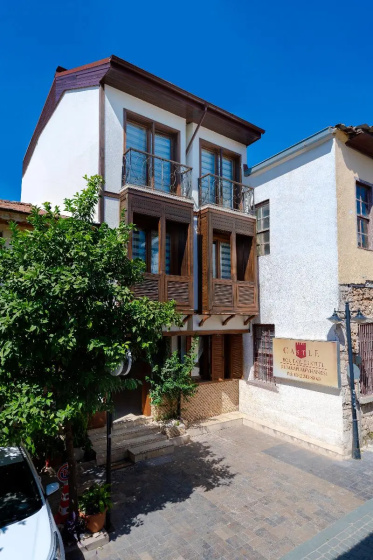 Castle Old Town — забронировать отель в Анталье