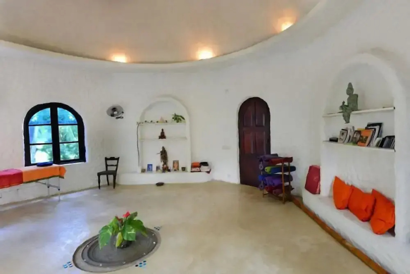 Secret Garden Villa — отель с удобным расположением в Унаватуна