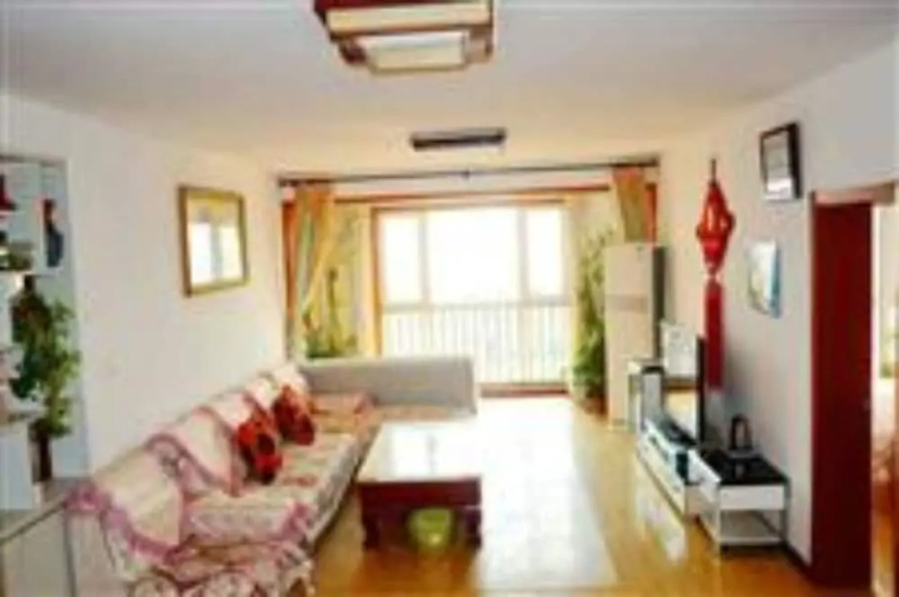 Blessed Family Seaview Apartment 1-501 — комфортный отель в Циндао