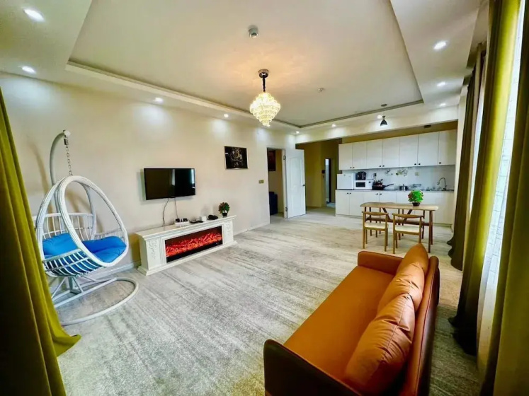 Eagle Town Service Apartment — отзывы гостей и цены