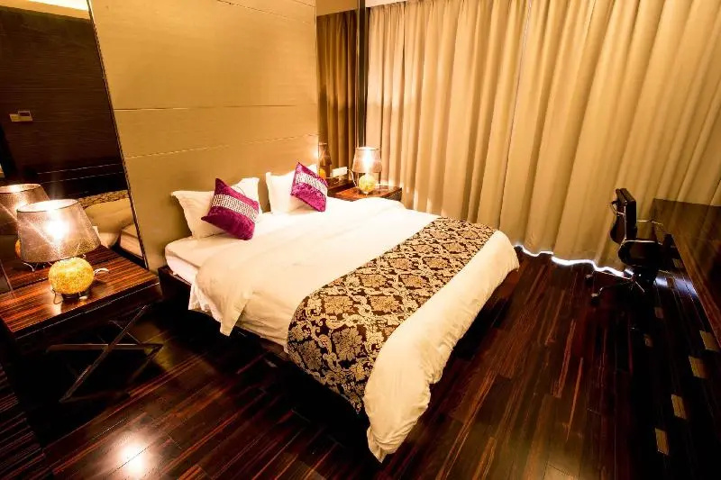Цены на Guangzhou S L D International Apartment Poly World в Гуанчжоу