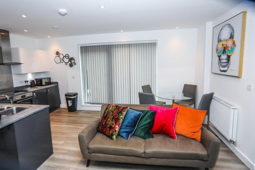 Цены на Immaculate 2-bed Apartment in London в Лондоне