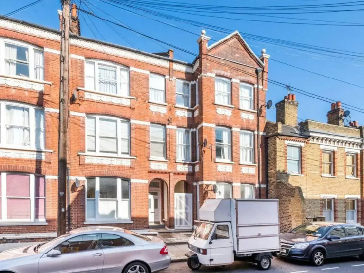 Luxury Fulham Flat with 5* Touches Nr River Thames — комфортный отель в Лондоне