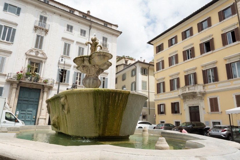 Campo de Fiori Lovely Apartment — комфортный отель в Риме