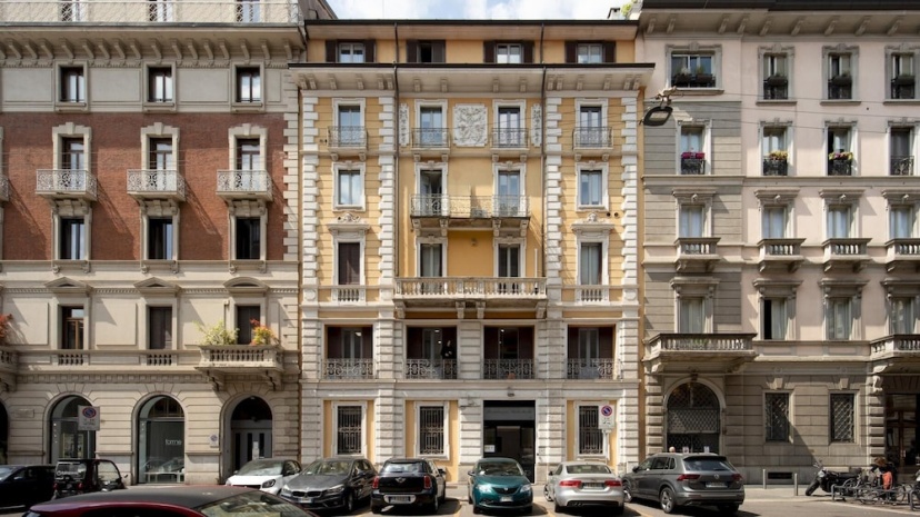 Цены на Italianway - The B Village Standard - T4 в Милане