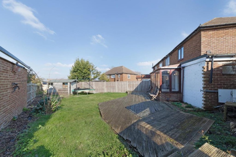 Suites by Rehoboth - Eton House - Orpington — отель с удобным расположением в Лондоне