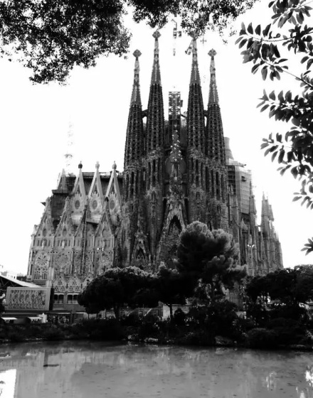 Apartments Barcelona Sagrada — отель в Барселоне, Испания