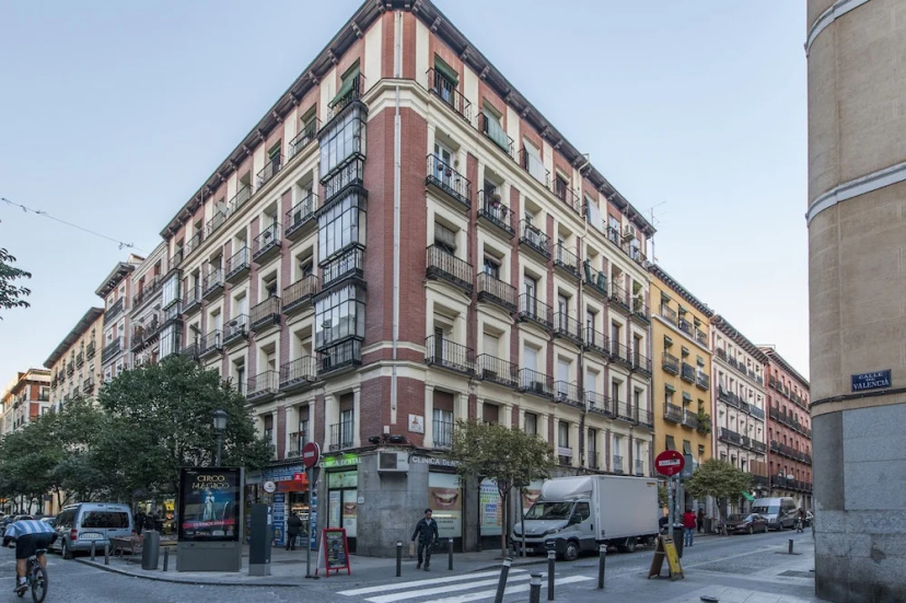 Apartamento Reina Sofía IV — комфортный отель в Мадриде