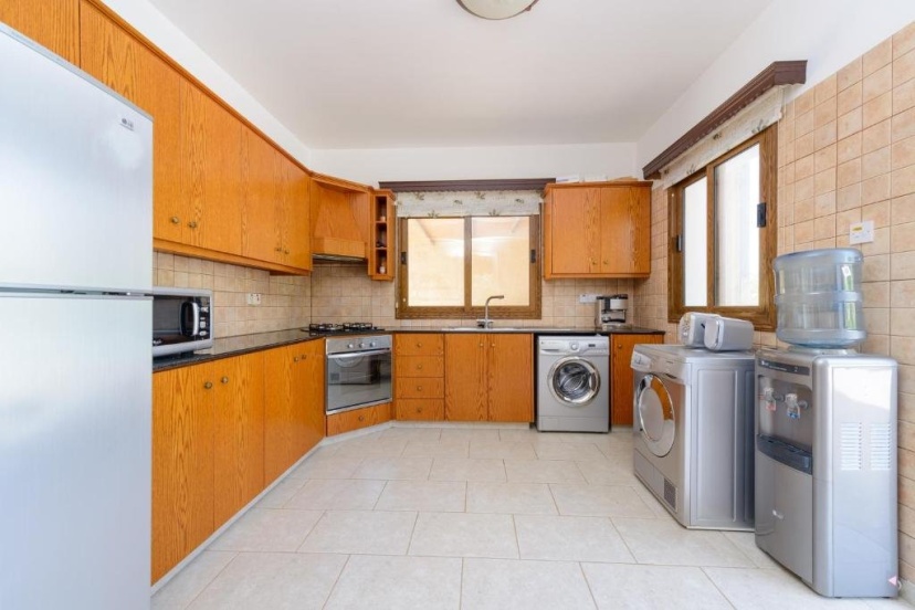 Villa Sam in Ayia Napa — комфортный отель в Айя-Напа