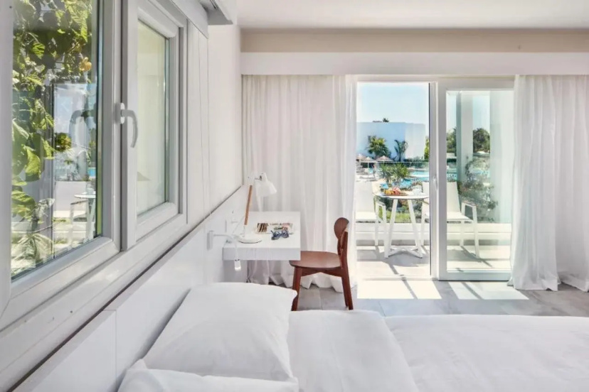 So White Club Resort — забронировать отель в Айя-Напа