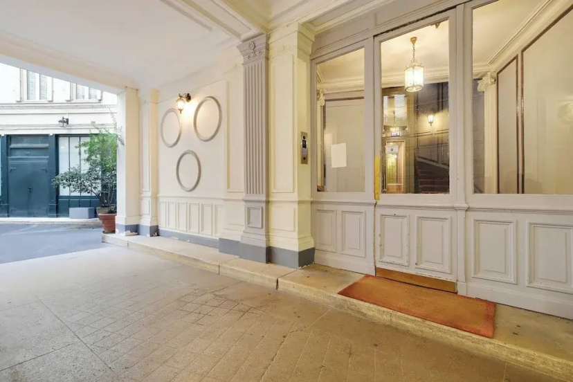 Beautiful Apartment 1br/3p - Marais/republique — комфортный отель в Париже