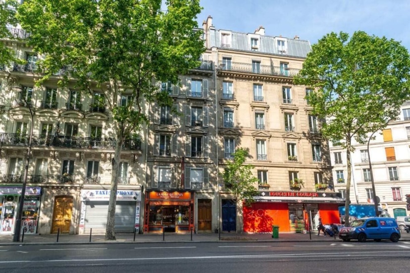 Modern Apartment nr Sacré Coeur for 6p — отель в Париже, Франция