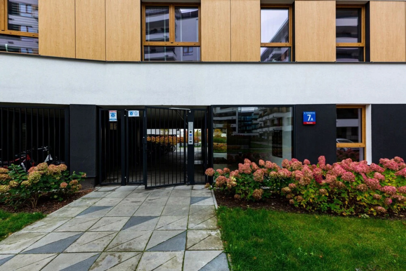 Apartments Warsaw Komputerowa by Renters — отель с удобным расположением в Варшаве