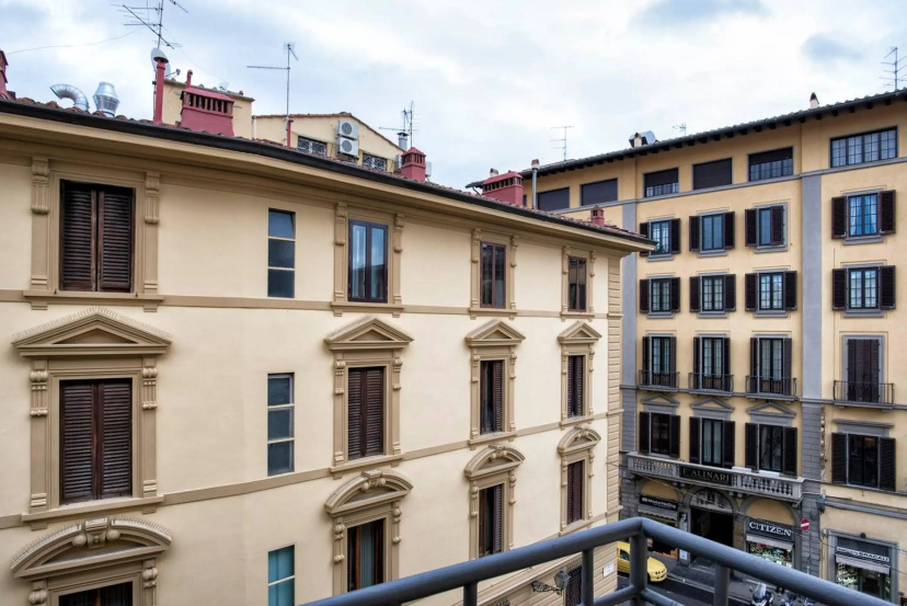 Pegaso Apartment in Firenze — отель с удобствами в Флоренции