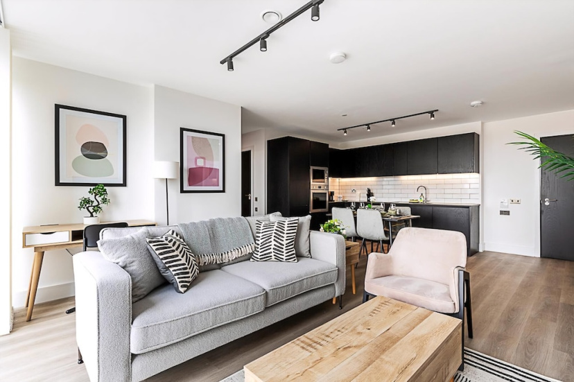 Contemporary Two Bedroom Apartment — отзывы гостей и цены