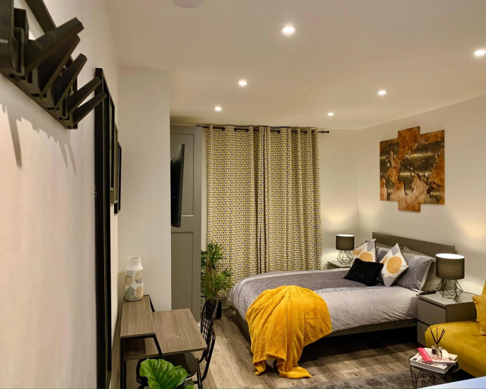Beautiful Studio apartment in a house with parking — отель в Лондоне, Соединенное Королевство