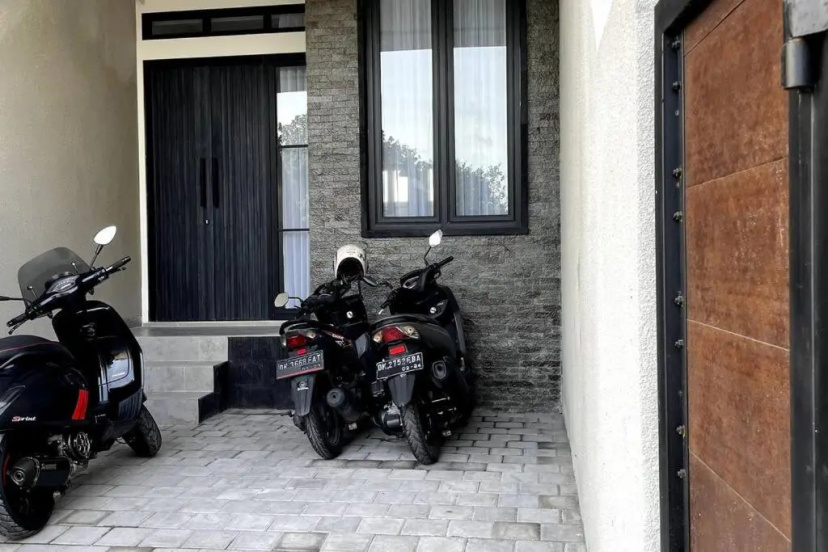 Kyra Apartment Canggu — отель с удобным расположением в Денпасар